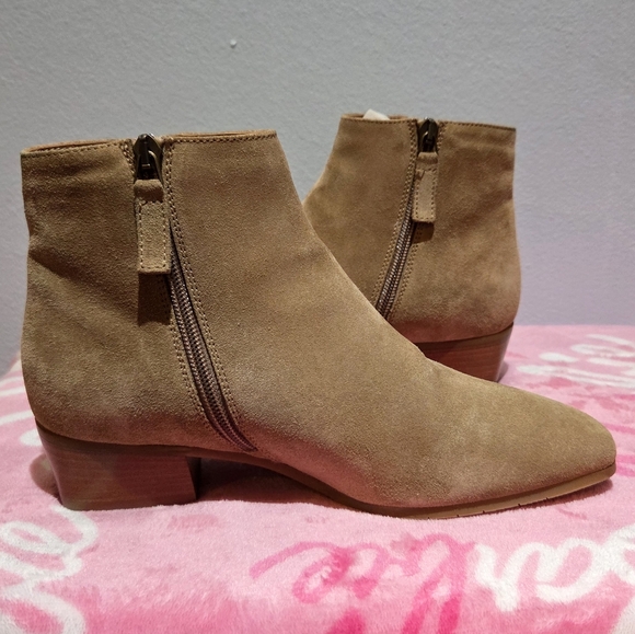 Women's Aquatalia Fuoco Suede Ankle Boots Champagne, Size 7.5M - Picture 9 of 16